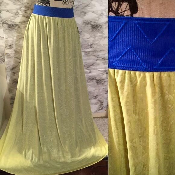 LuLaRoe Lucy double layered maxi flair skit! - Picture 1 of 5